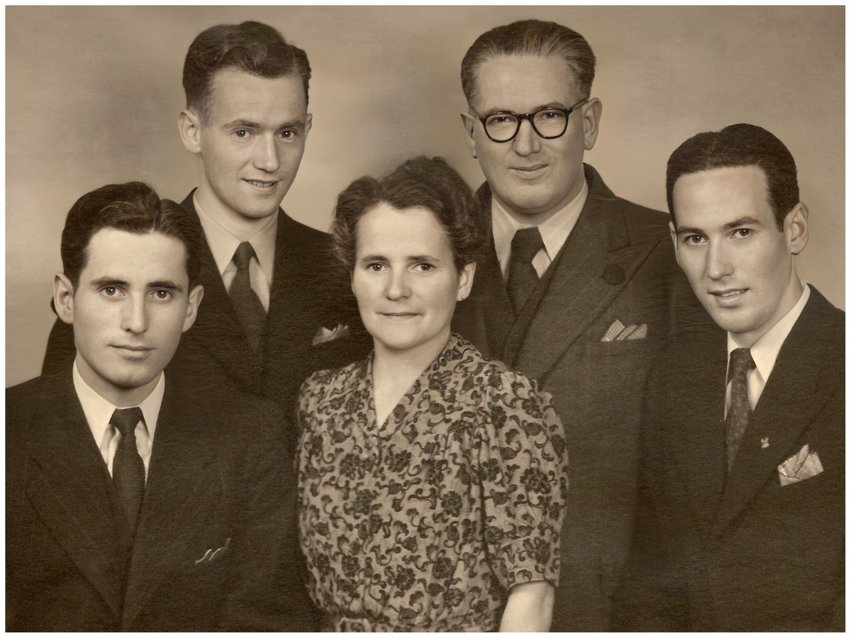 Waldemar Grimbühler-Studer, Rolf Grimbühler-Lubbe, Marie Rosa Grimbühler-Weibel, Max Grimbühler-Weibel, Max Grimbühler-Lanz (1945), Vintage Family Photo 1945