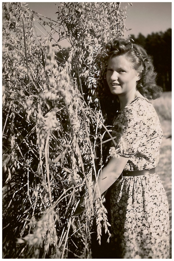 Pia Rosa Grimbühler-Lanz (1945), Vintage Photo 1945