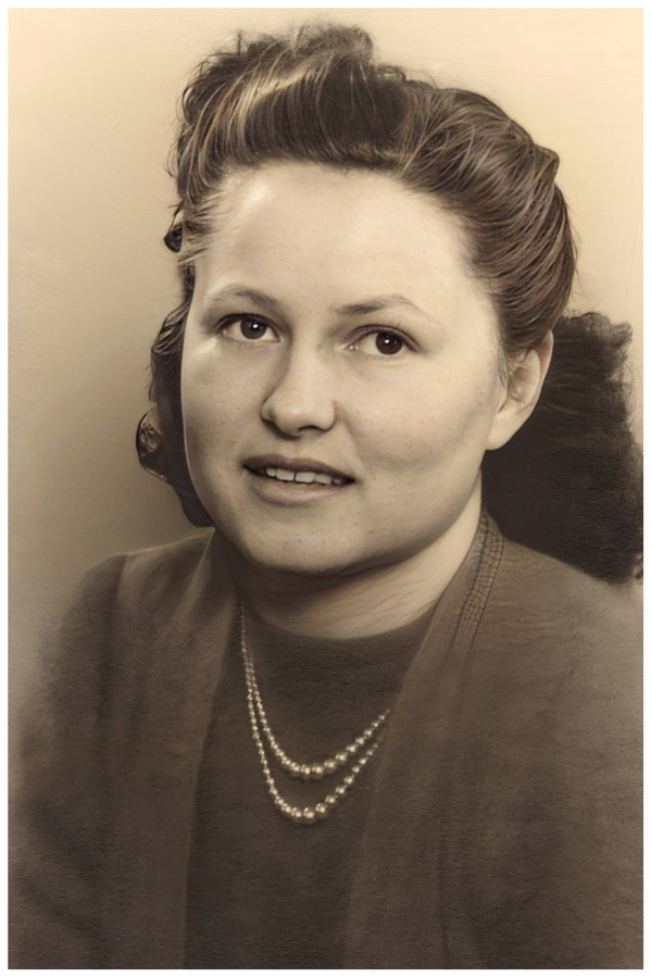 Pia Rosa Grimbühler-Lanz (1945), Vintage Photo 1945
