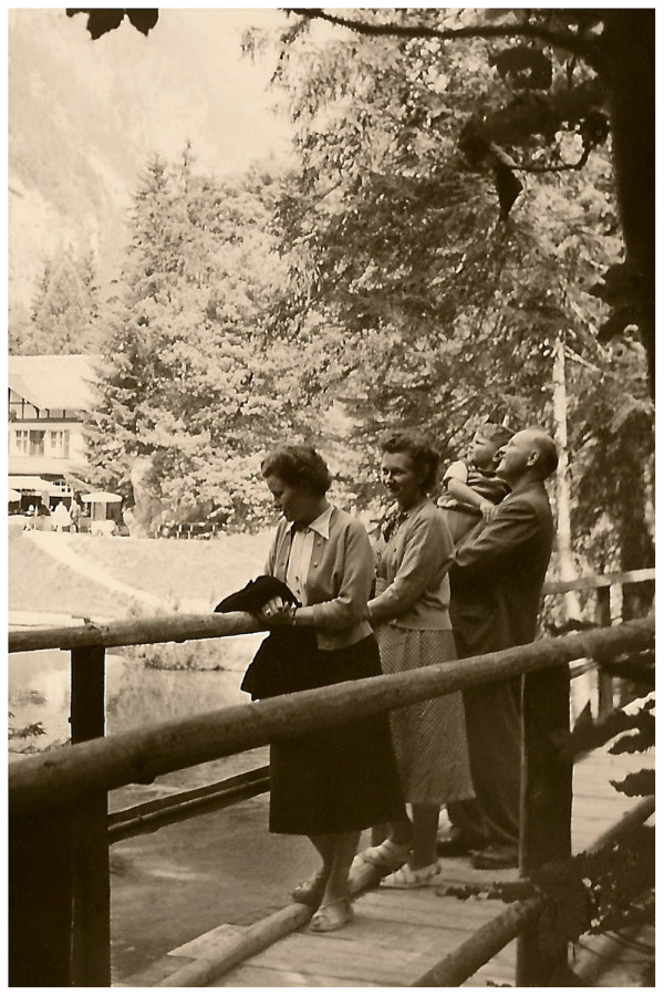 Pia Grimbühler-Lanz, Regina Kohler-Lanz, Hugo Kohler, Oskar Kohler-Lanz (≈1952), Vintage Family Photo 1952