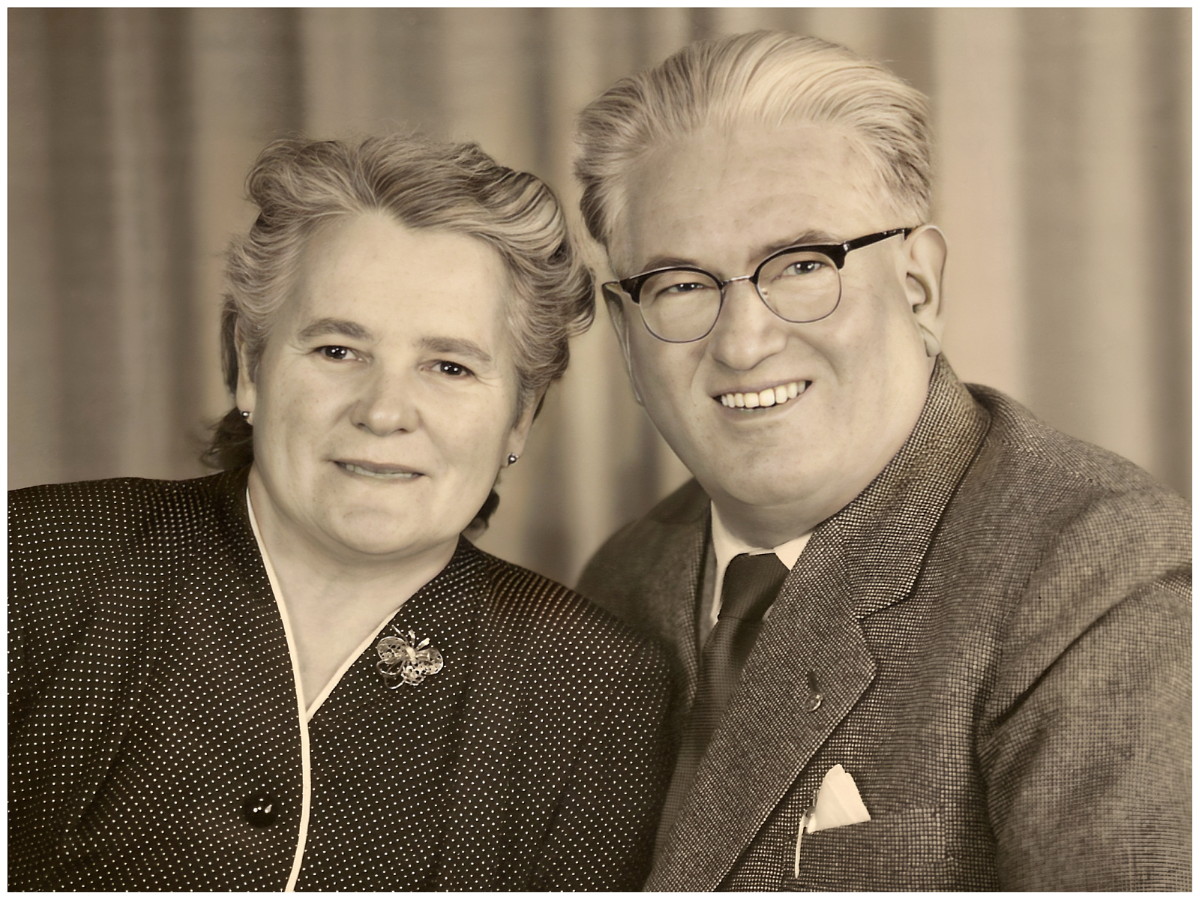 Marie Rosa Grimbühler-Weibel und Max Grimbühler-Weibel (1956), Vintage Photo 1956